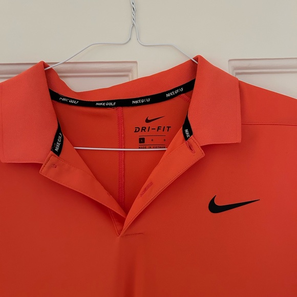Nike Dri-Fit size large - Picture 3 of 3